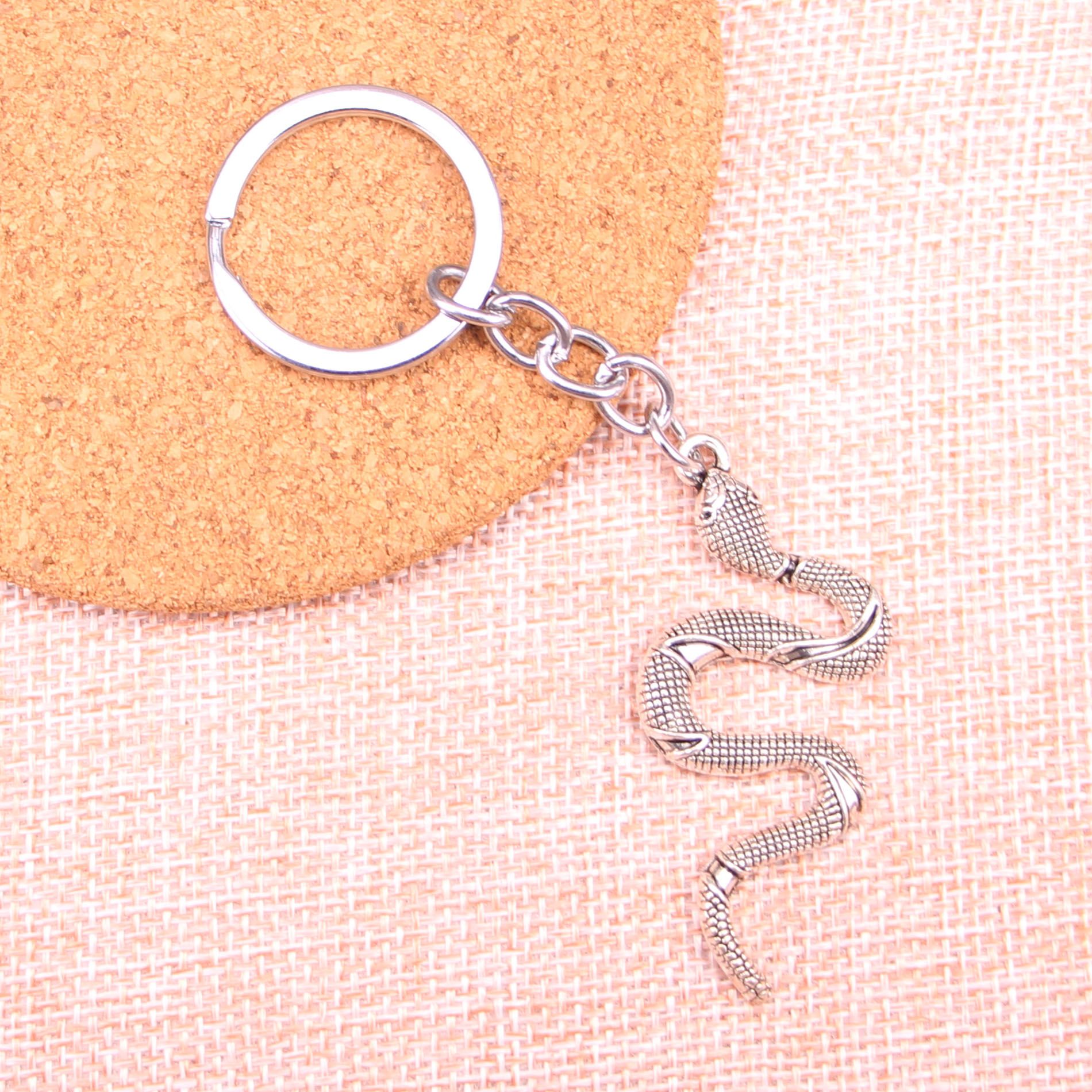 2021 New Keychain 53 23mm Snake Cobra Pendants DIY Men Car Key Chain