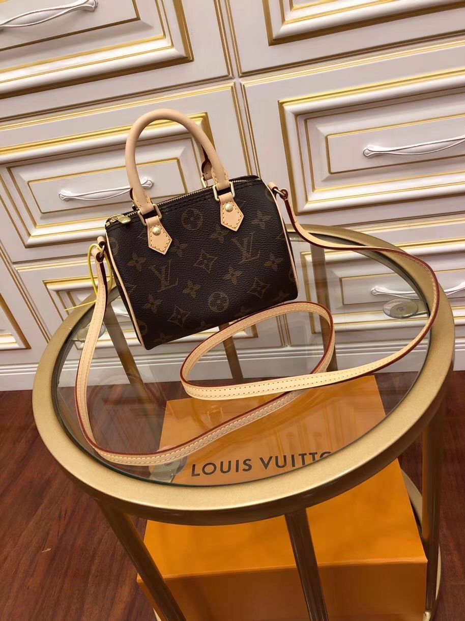 8 Louis Vuitton Gucci Luxury Versatile Body Square Bag Embroidered Wide Shoulder Strap Single ...