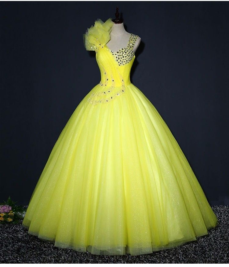 Yellow Prom Dresses Sparkly Beading Quinceanera Dress V Neck Lace Up