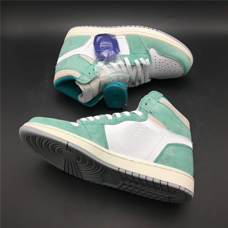 Turbo Green Basketball Shoes 1s Upper Suede Lake Green White 2019