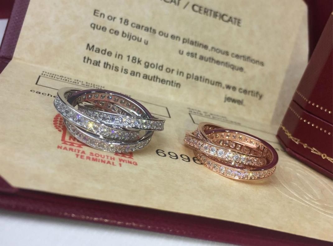 Pandora Rings With Diamonds In The Ring Swaying With Incomparable