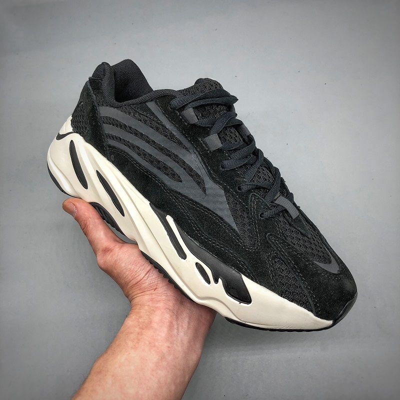 adidas yeezy 700 black and white