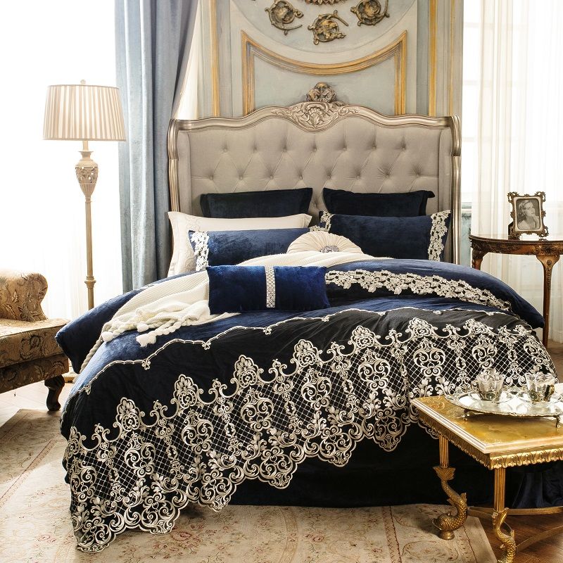 Blue Red Green Pink Beige Fleece Fabric Winter Thick Bedding Set Luxury Lace Crystal Velvet Duvet Cover Bed Sheet Pillowcases