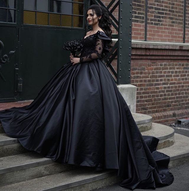 2020 Black Victorian Gothic Wedding Dresses Elegant One Shoulder Long