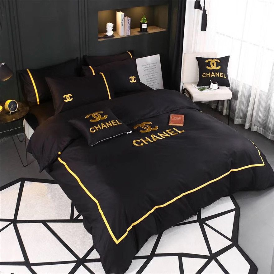 New Black Bedding Sets With Gold Thread Embroidery Bed Cover Suit New Black Bedding Sets With Gold Thread Embroidery Bed Cover Suit Boutique All Cotton Summer Spring Tinkerbell Queen Size Duvet