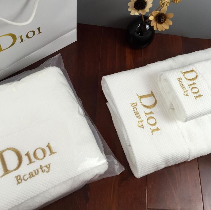 Best Selling Bath Towels Designer Embroidered Brand Square Towel Beach