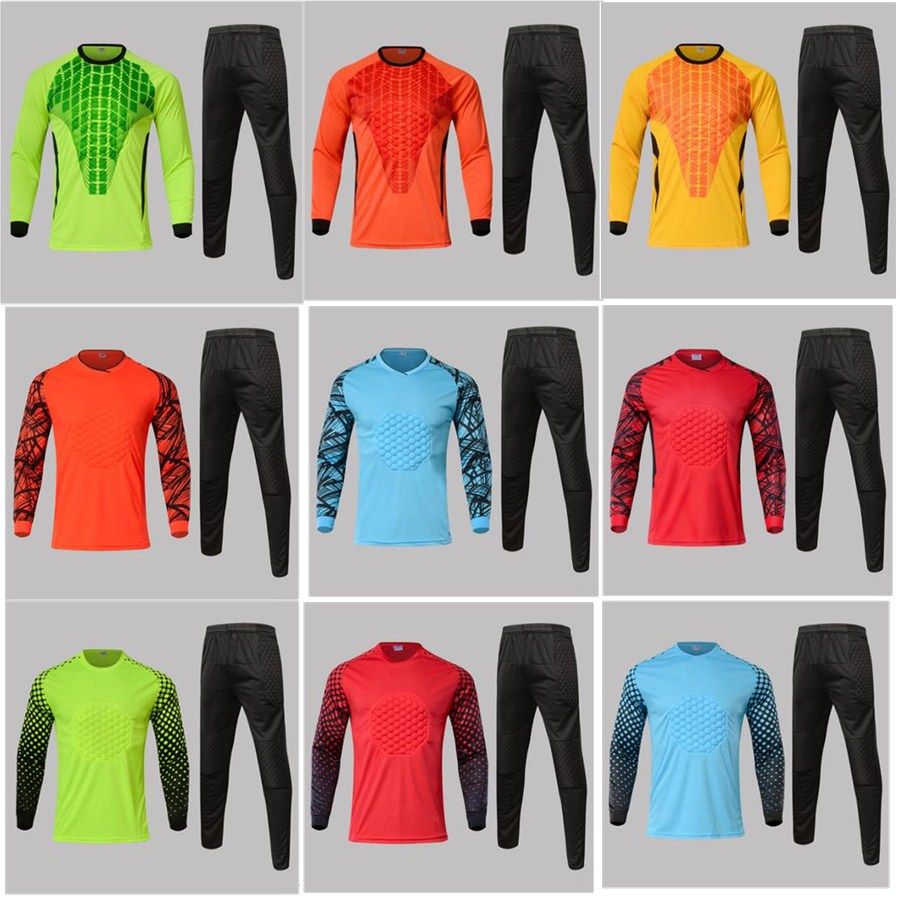 2020 New Kids Soccer Goalkeeper Jersey Set Men'S Sponge Football Long