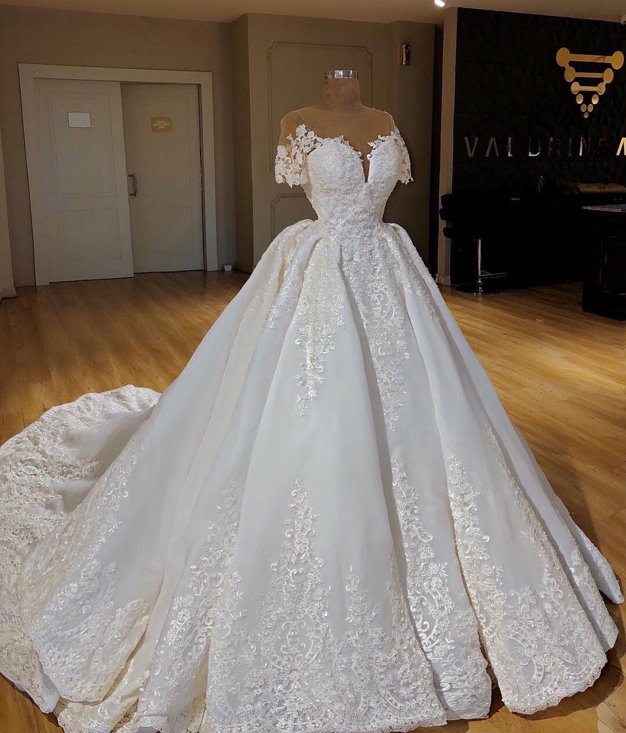 Discount New Islamic Muslim Wedding Dresses 2019 Lace Bling Short ...