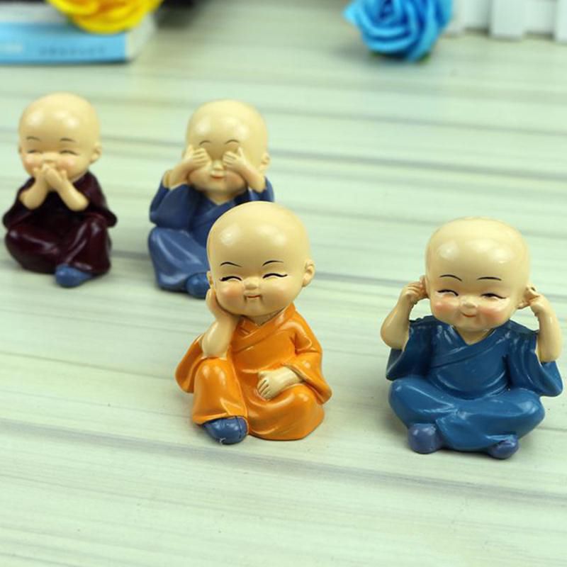 small bonsai figurines