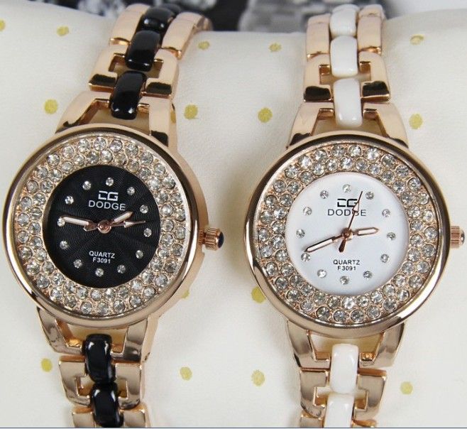 Vogue Black White Chain Wristwatches Lady Rhinestone Quartz Watches Woman Beads Diamond Bracelet Watch Women Watch D3254 Low Price Watches Wristwatch Online Shopping From Achoice 8 21 Dhgate Com