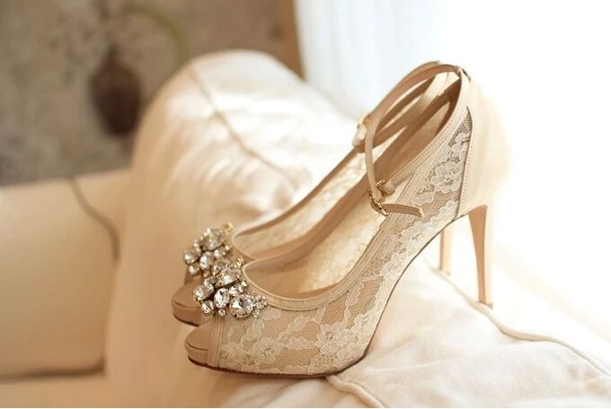 Compre Marfil Hermoso Vogue Encaje Cristal 10cm Tacones Altos Boda Zapatos  Nupciales A 87,48 € Del Love_you | Es.Dhgate.Com