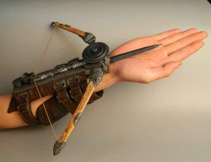 assassin's creed unity hidden blade toy