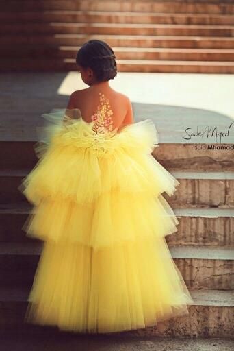 Sarı Kızlar Alayı Elbiseler Yüksek Düşük Tatlı Aplikler Boncuklu Uzun Çiçek Kız Önlük Prenses Communion Elbise