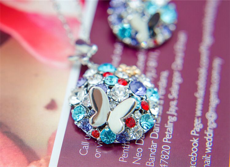 Collar Pendientes Set para novias Cristal colorido mariposa Pendientes baratos y conjuntos de collar Diseñador Joyería de las mujeres 1350