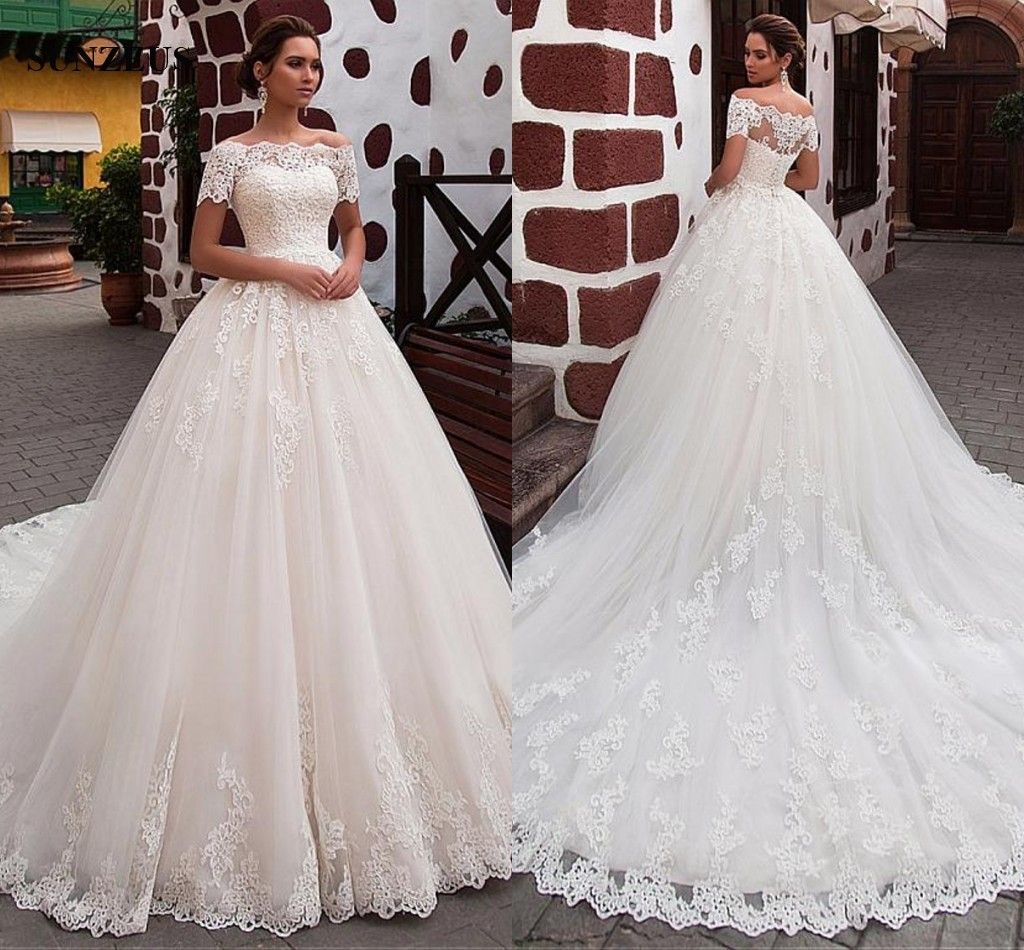 short poofy wedding dress