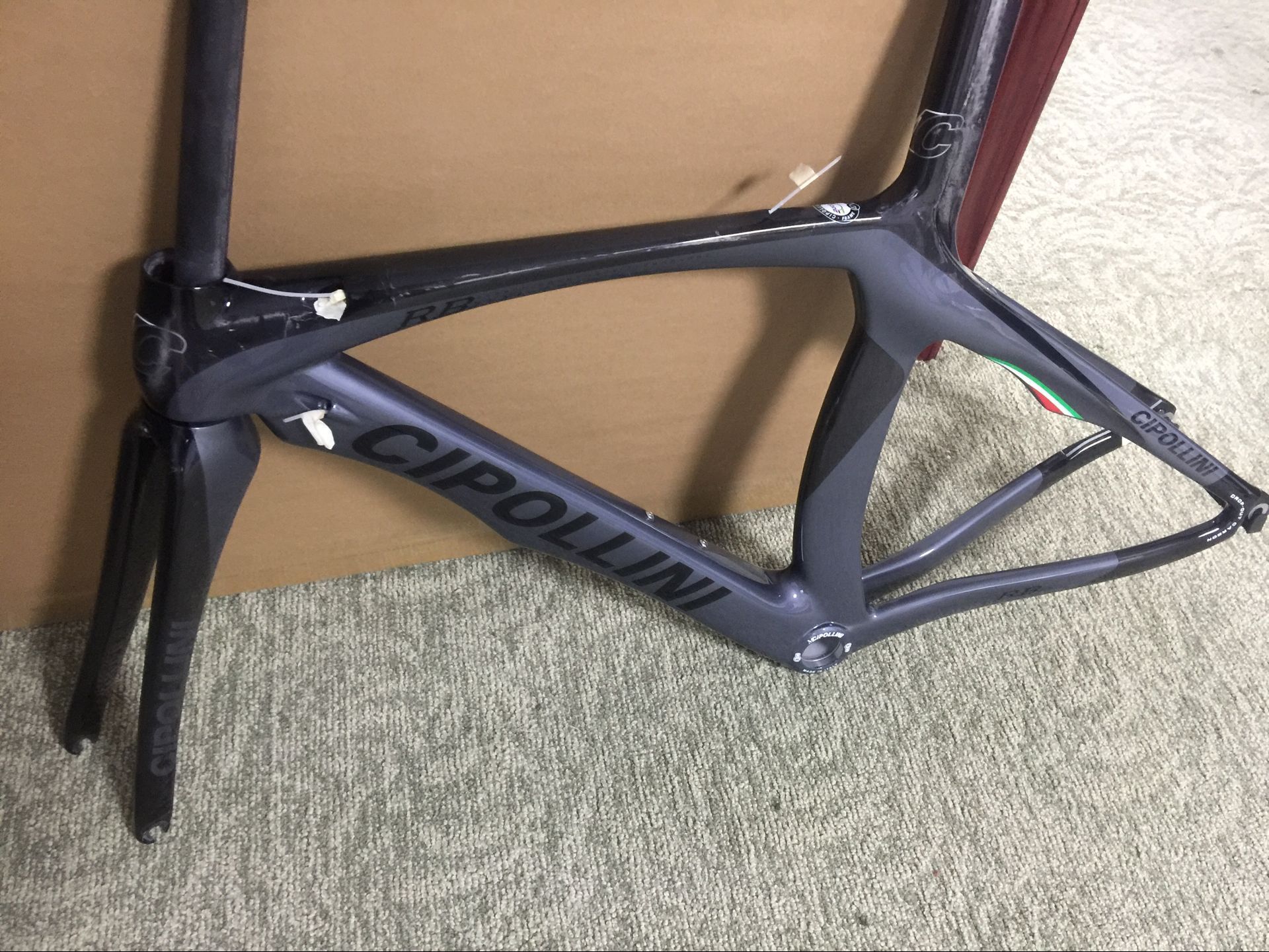 cycle carbon frame