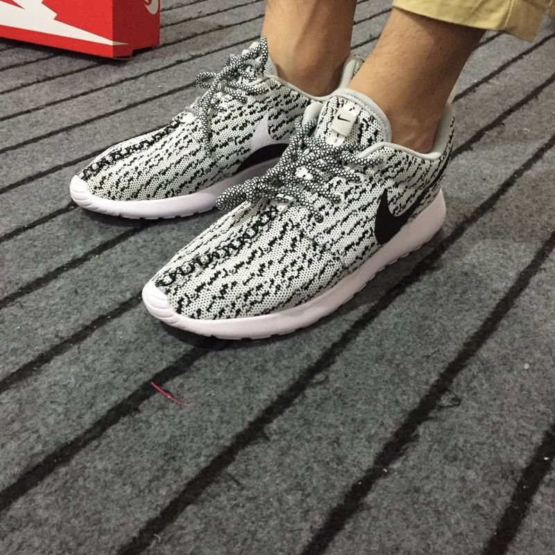 roshe run x yeezy boost