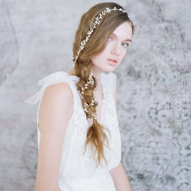 bridal hair pearls