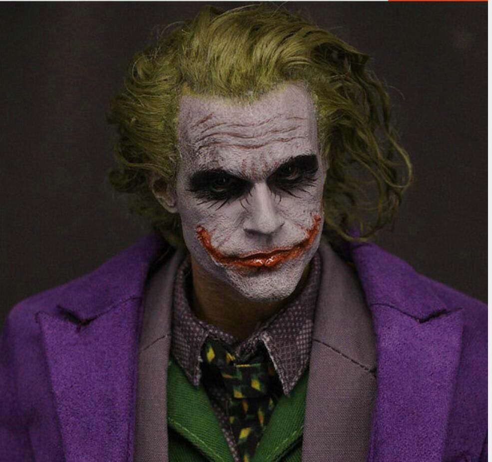 The Dark Knight : Le Chevalier noir Wikip dia The Dark Knight : Le Chevalier noir Wikip dia
