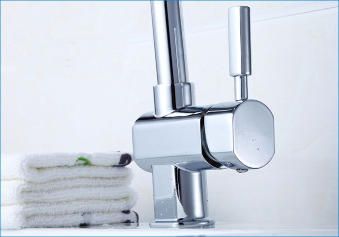 Robinet de lavabo rotatif, mitigeur de salle de bain pivotant, robinets de lavabo en laiton, robinets à levier unique chaud et froid, J14041