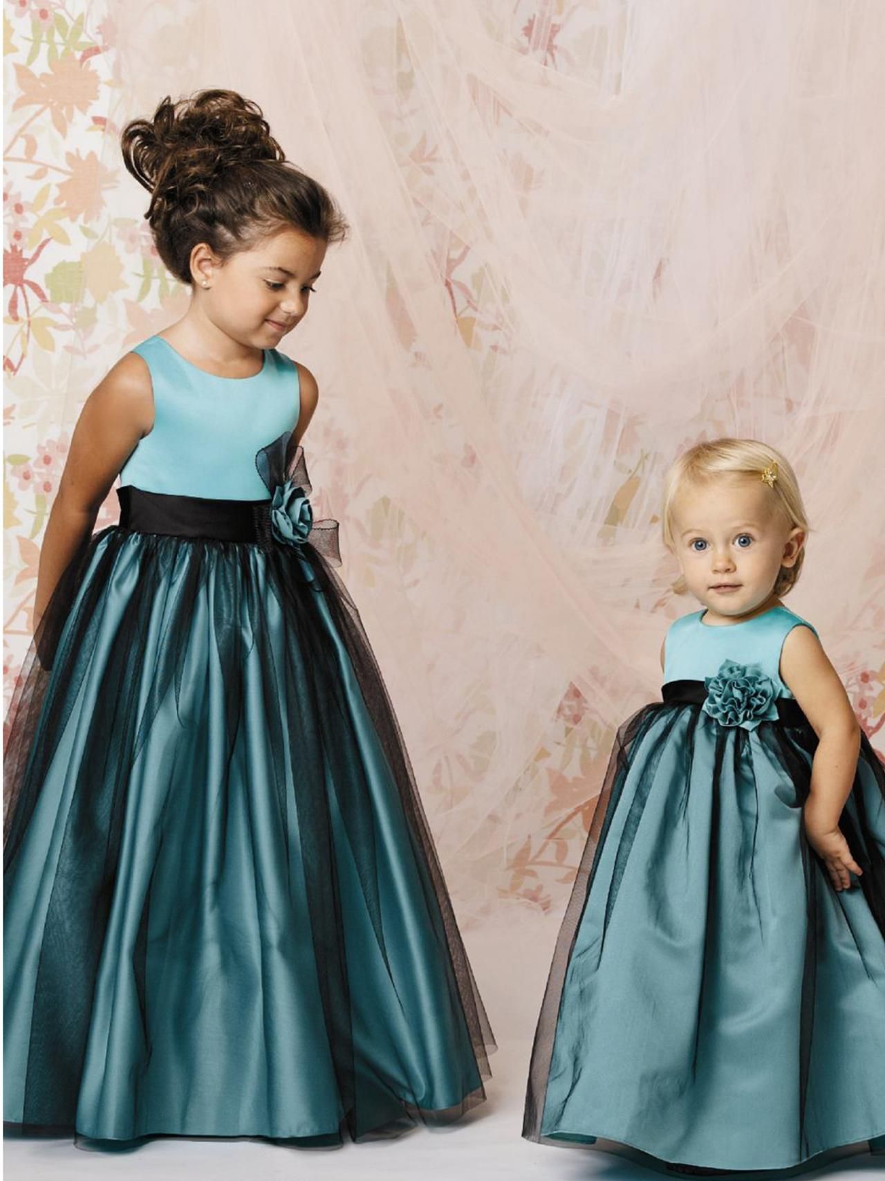 Lace flower girl dresses nz Lace flower girl dresses nz