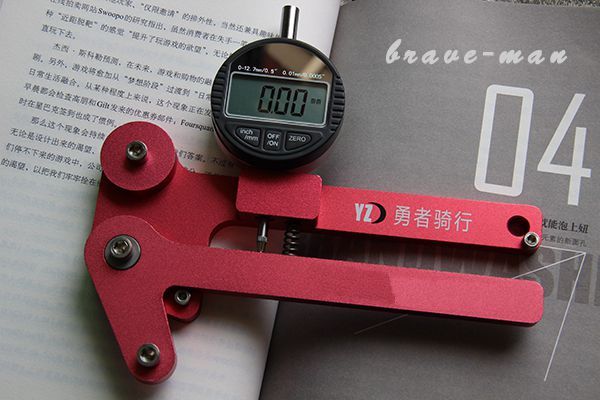 red cycling products spoke tension meter