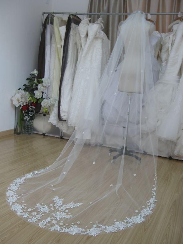 Best Selling Classy Vintage Lace 2015 New Tulle Bridal
