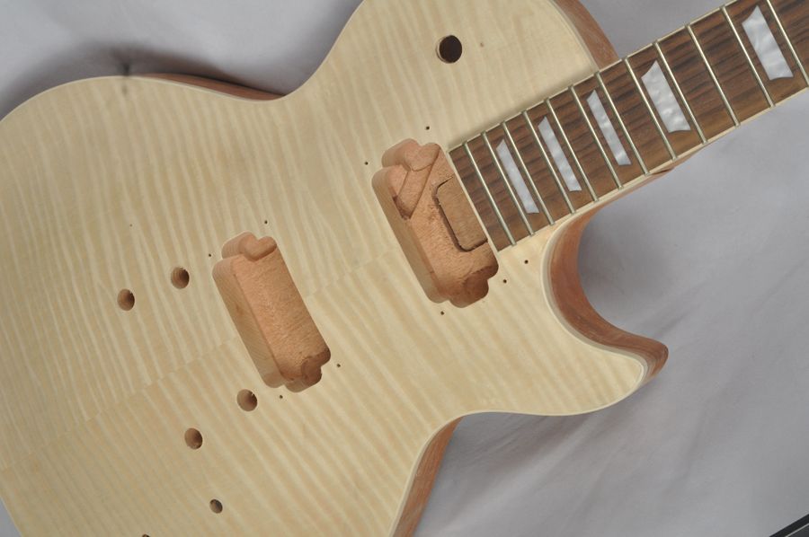 Chitarra Elettrica Jazz Seattle Kit Fai da Te Gear4music