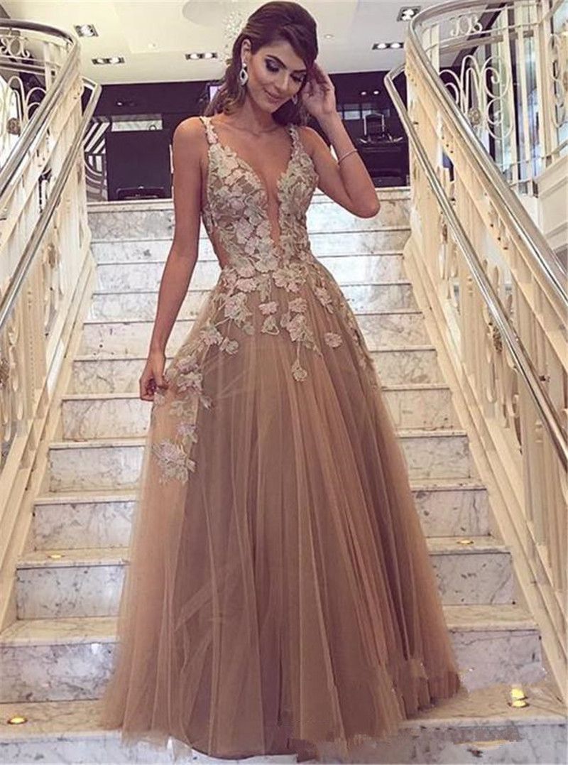 2019 Sexy Plunging V Neck Champagne A Line Tulle Evening  