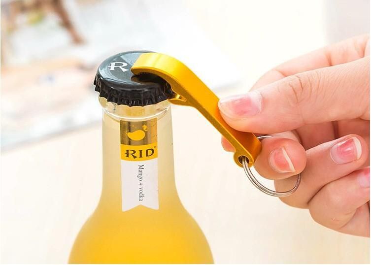 Logo Özelleştirilmiş şişe açacağı Mini Alaşım Paslanmaz Çelik Bira / Şarap Şişe Açacağı Anahtarlık Tasarım Parti Bar Sergi Şirket Hediyeler Için
