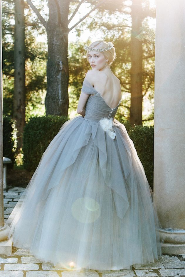 Perfect Dove Grey Off The Shoulder Tulle Princess Ball Gowns Wedding