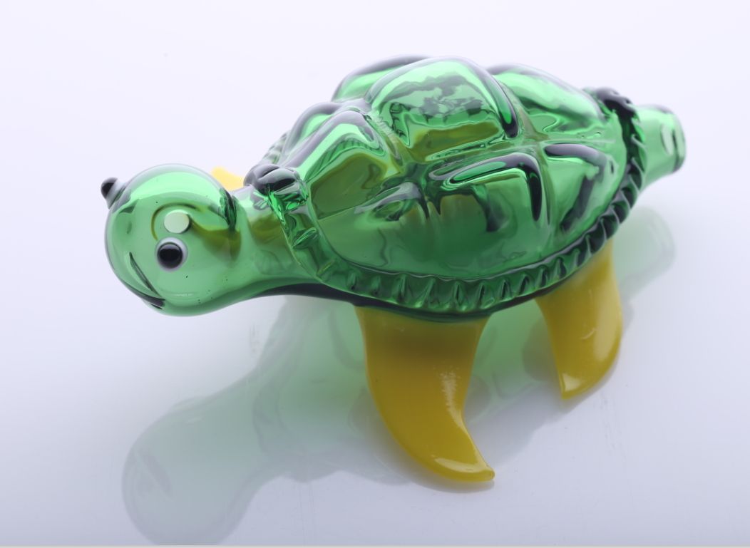 2021 Green Fashion Turtle Glass Pipes Novelty Glass Smoking Pipe Animal