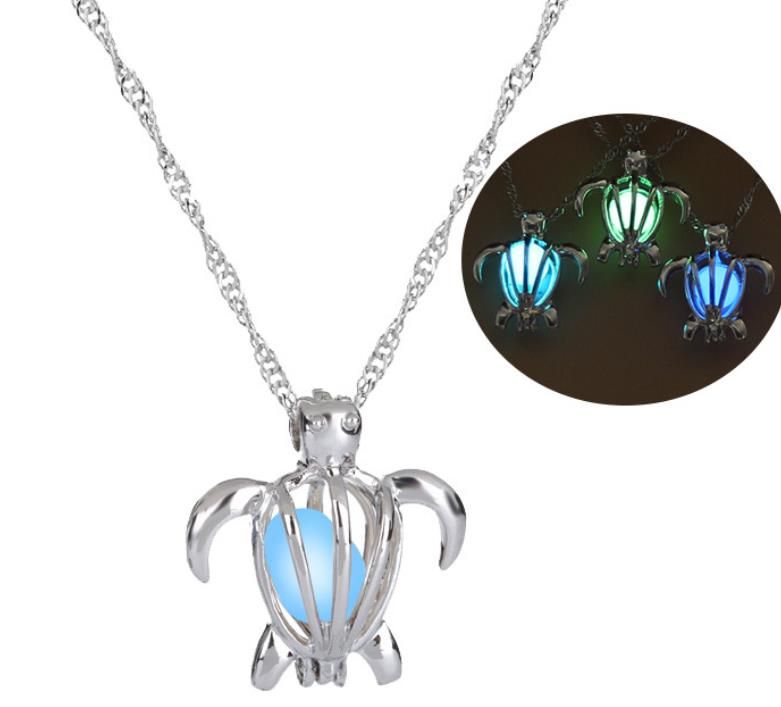Hollow Turtle Shape Choker Necklace Woman Luminous Glowing in Dark Pendants Necklaces Statement Women Necklace jewelry Gift