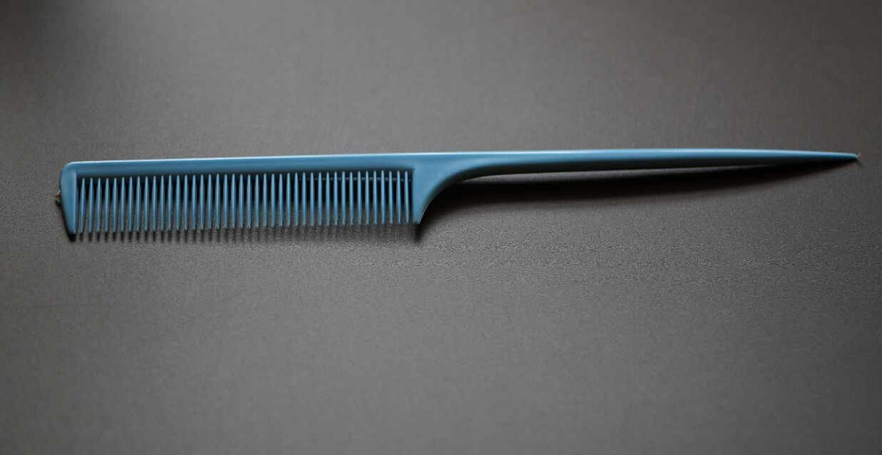 200 PicProfessional Salon Cutting Comb. Hard Plastic Combs. Sharp Point