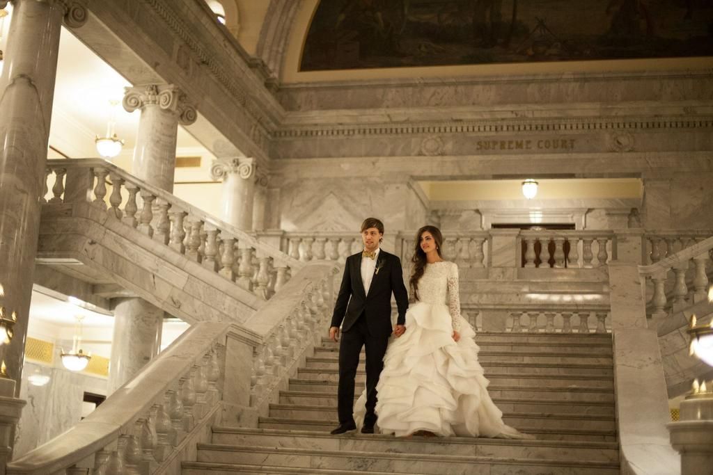 Compra Diseños 2018 Vestidos De Novia Con Mangas Reino Unido Bateau  Lentejuelas Vestidos De Novia Con Gradas Para La Venta Nueva Moda  BA0626Vestido De Novia Barato | Entrega Rápida Y Calidad | Es.Dhgate
