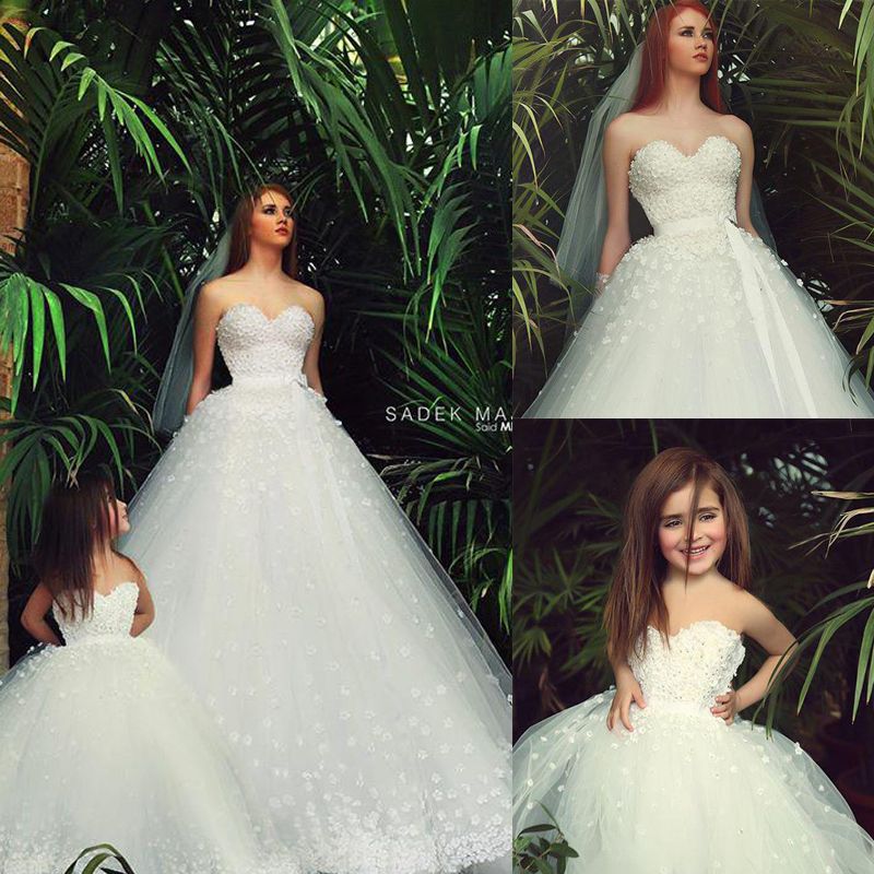 mother daughter matching wedding dresses