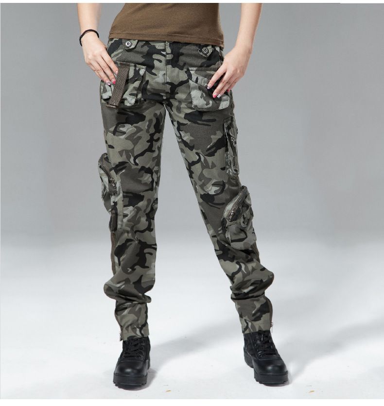 green pants with pockets