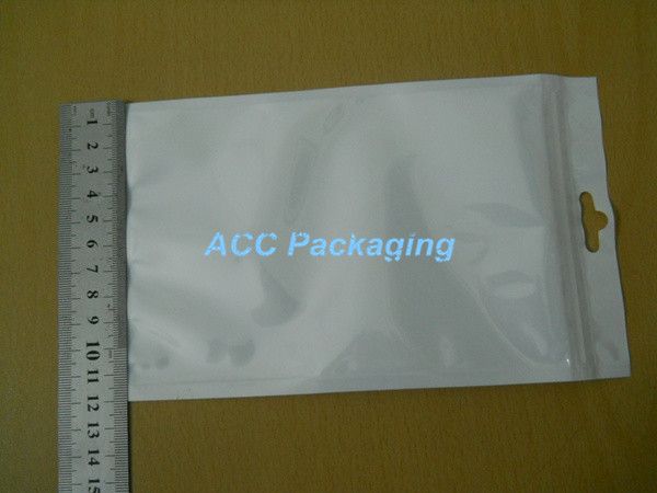 Wholesale 12x20cm 4.7"*7.9" White / Clear Self Seal Zipper Plastic Retail Packaging Bag Retail Zipper Lock Package Bags With Hang Hole