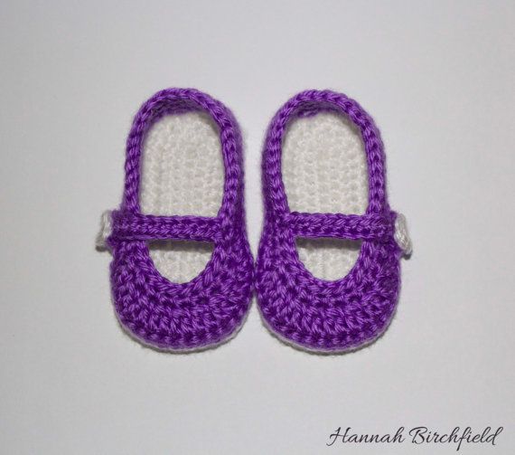 sapatinho de criança de crochê