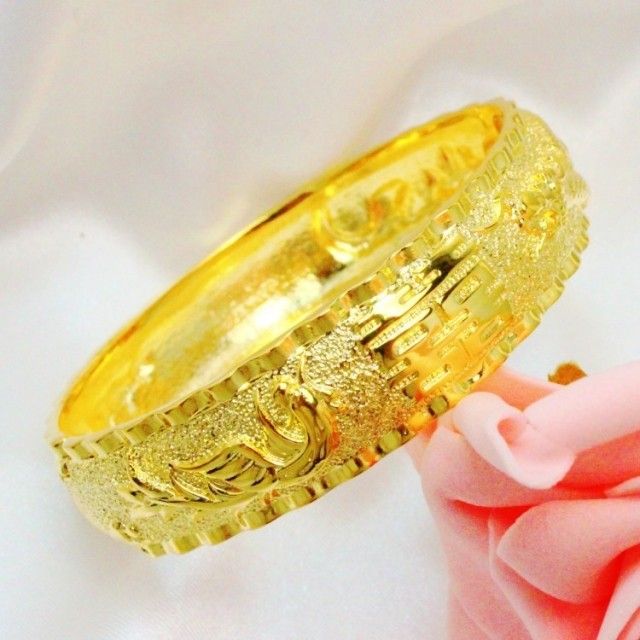 Hong Kong Gold Shop Qianlong Phoenix Bracelet Bridal