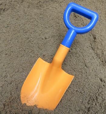 kids beach shovel