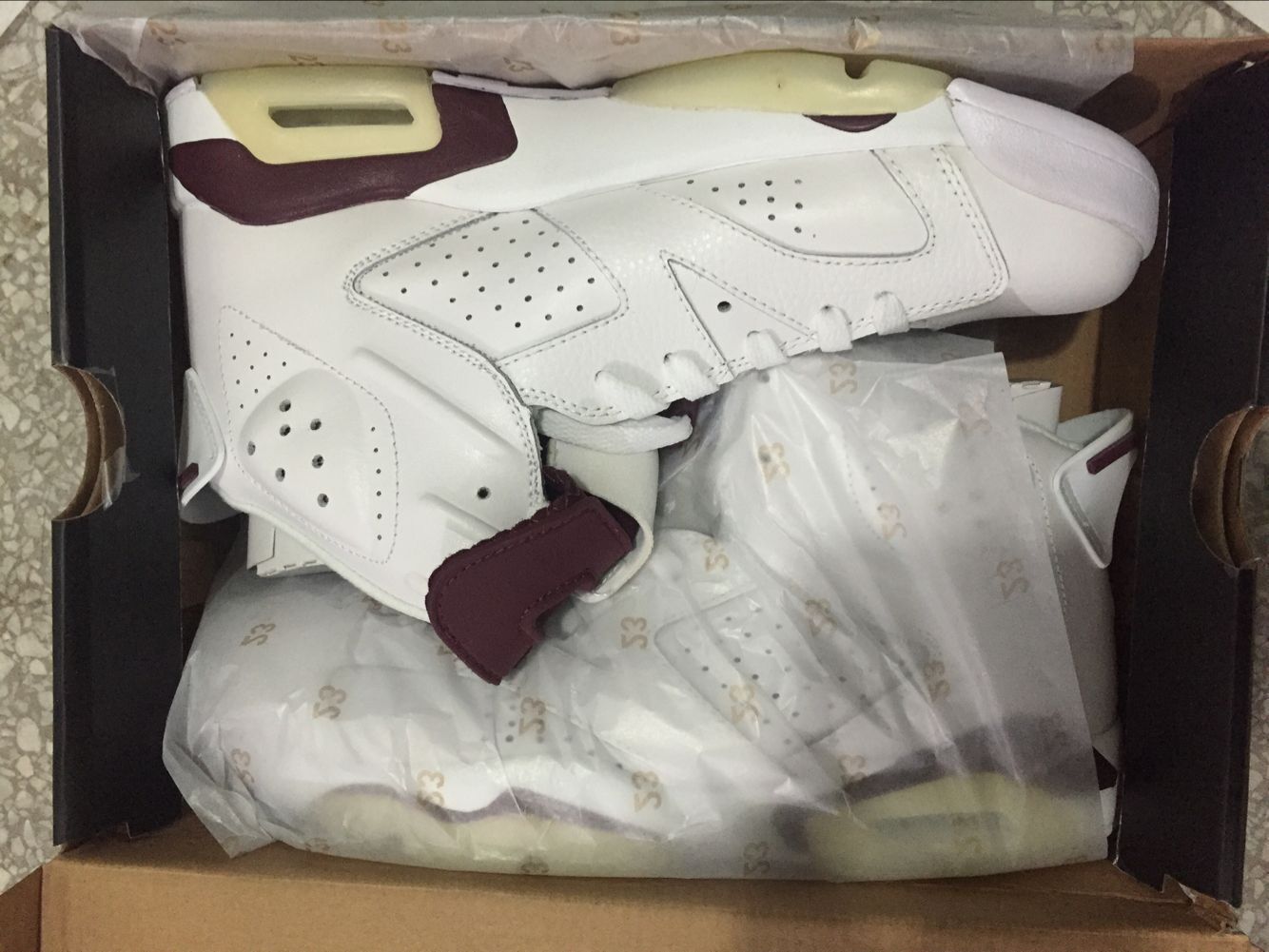 basketball shoes maroon and white