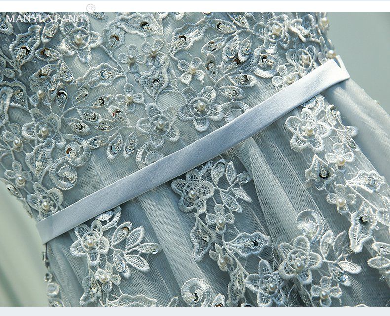 2020 New Elegant Prom Dresses Applique Lace Long Applique V Neck