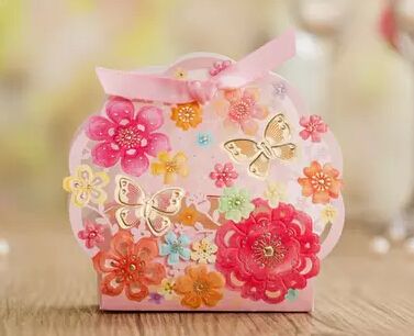 European Style Hollow Out Butterfly Flowers Wedding Box Candy Box
