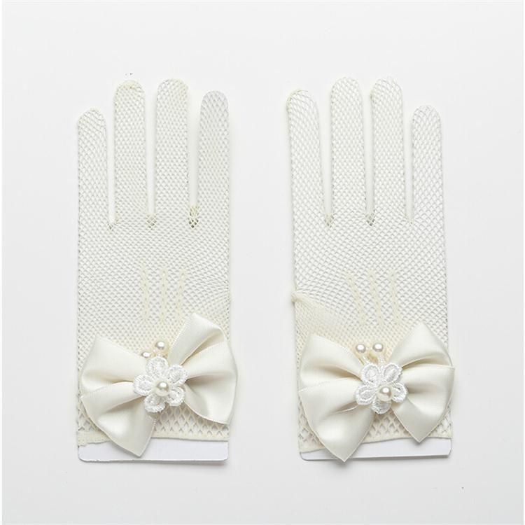 baby lace gloves