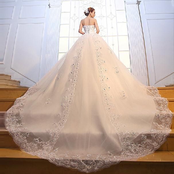 bridal tail cut gown