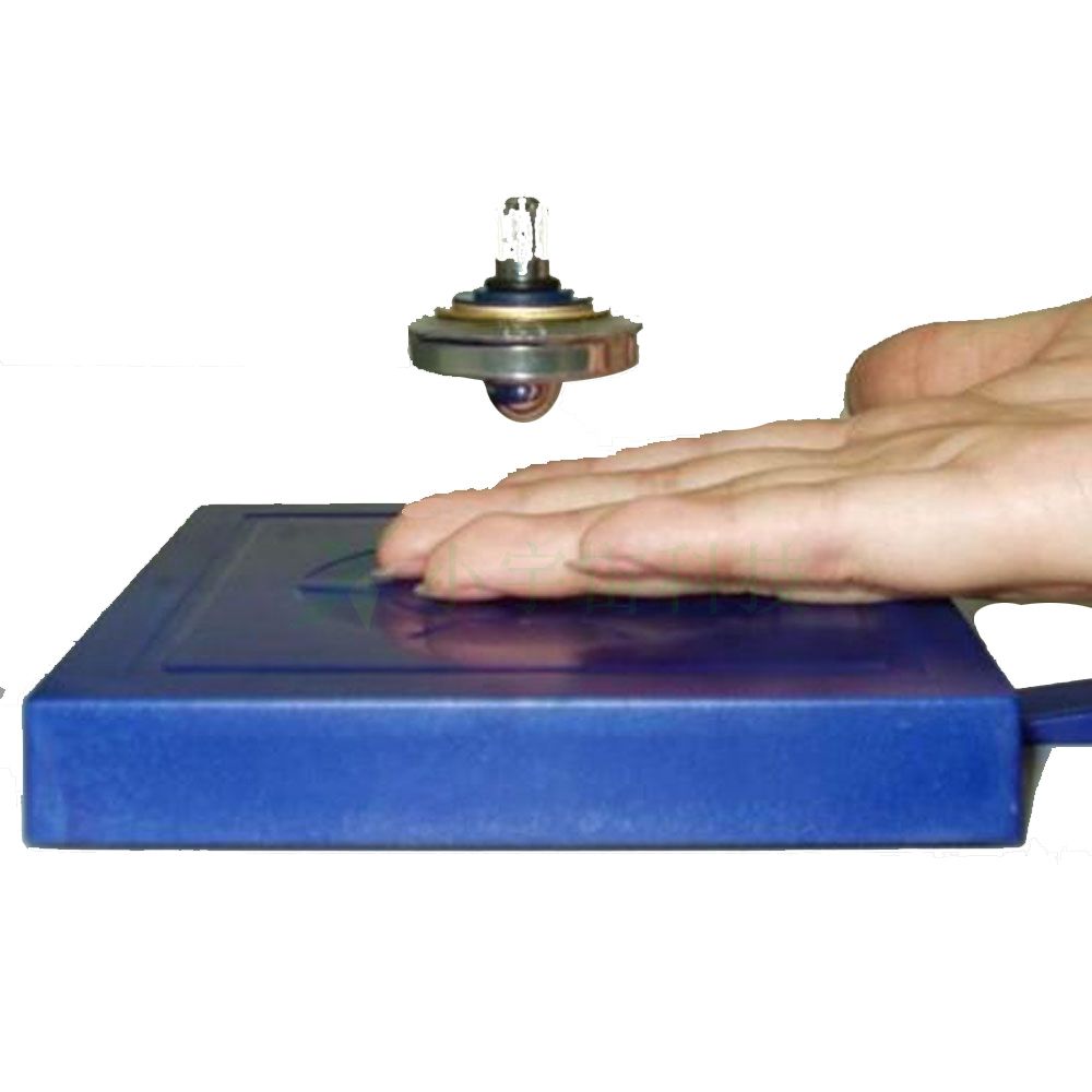 magnetic spinning top toy