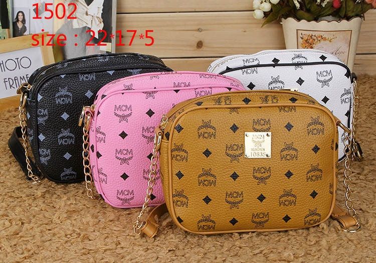 mcm bolsa small size