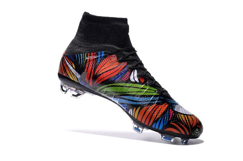 scarpe da calcio colorate