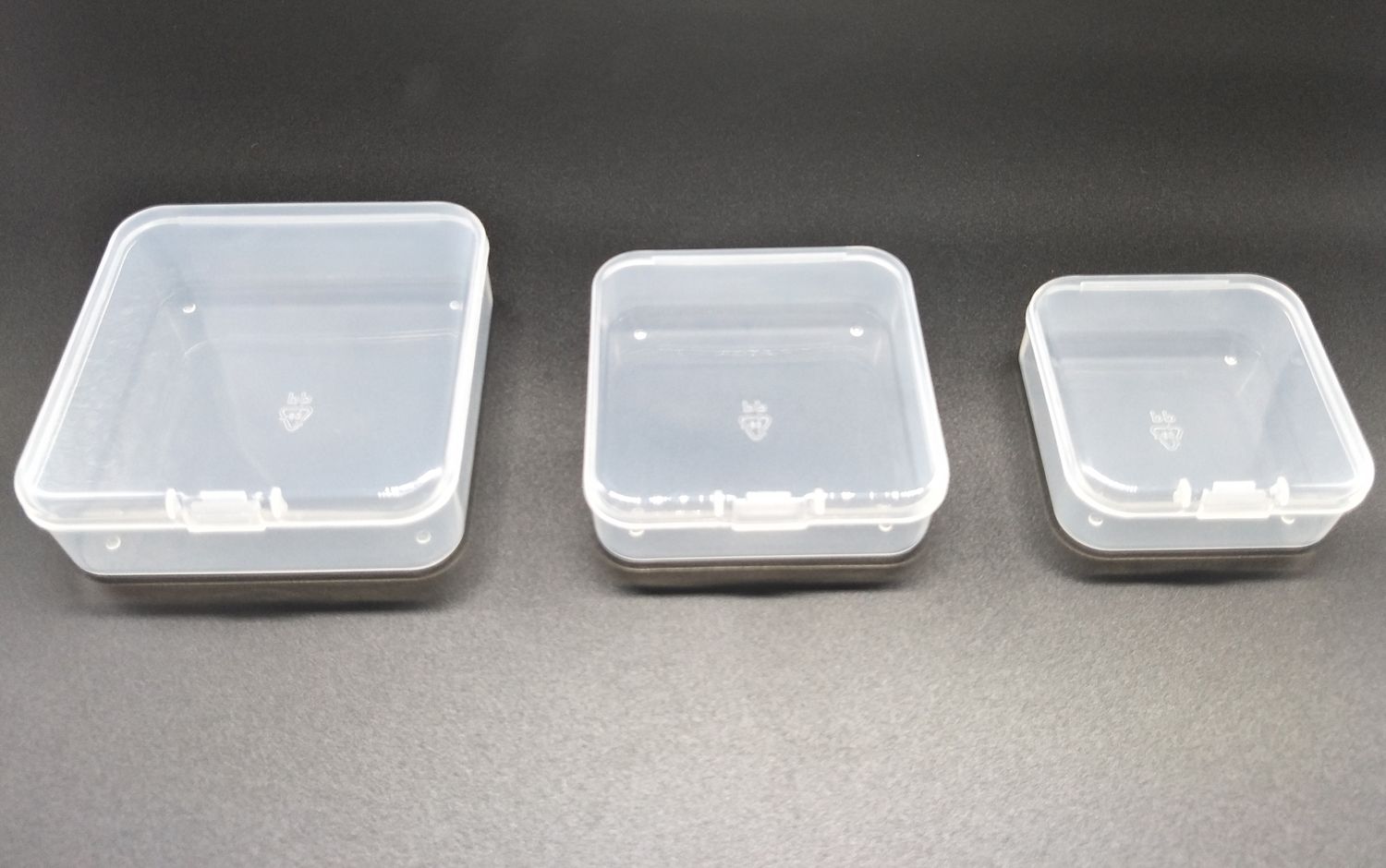 square plastic containers with lids wholesale